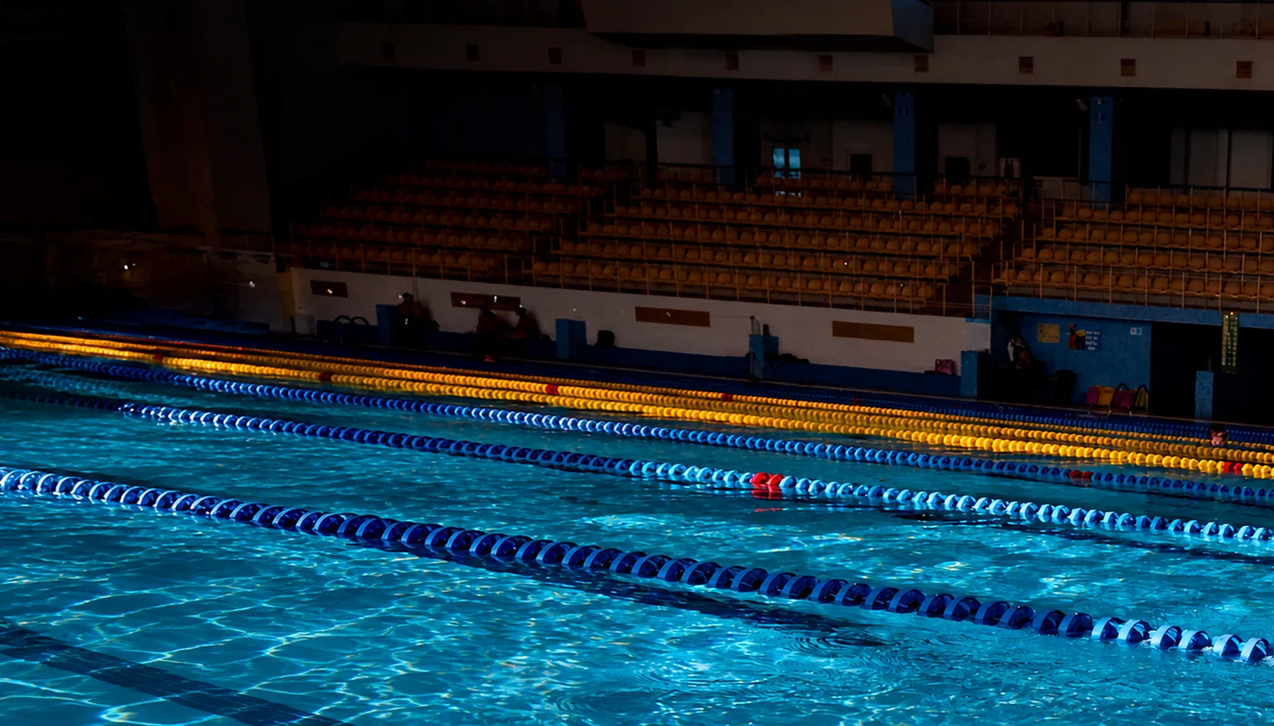 Indoor swimming pool presented in the Avrupa Residence Oryapark catalogue